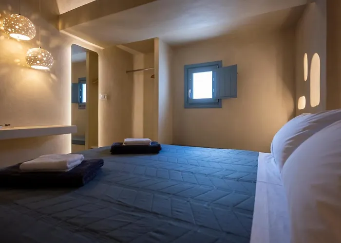 Tholaki Luxury Home